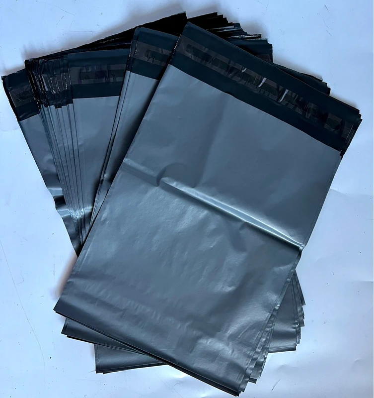 100 Parcel Bags 9” x 12” Self Seal Waterproof Postal Mailers 229x305mm