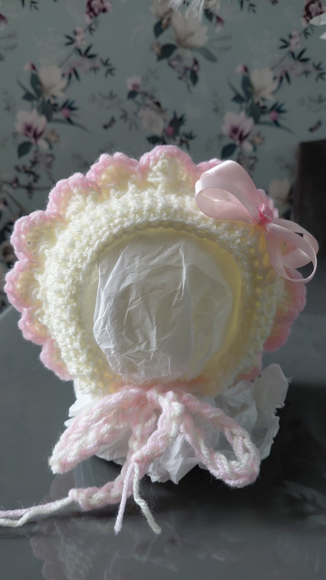 Baby Girls bonnet - Handmade
