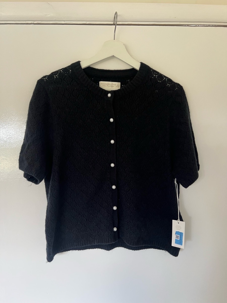 Abercrombie And Fitch Merino Wool Blend Short Sleeve Cardigan Black Pearl M BNWT