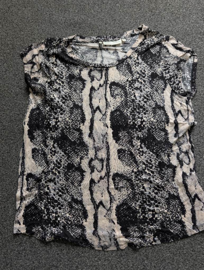 In Wear ladies this top