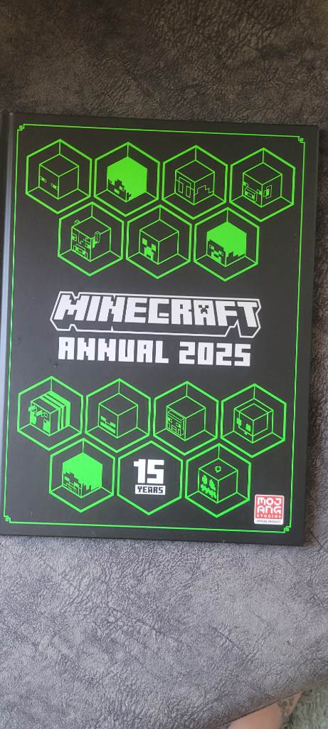 Minecraft annual 2025