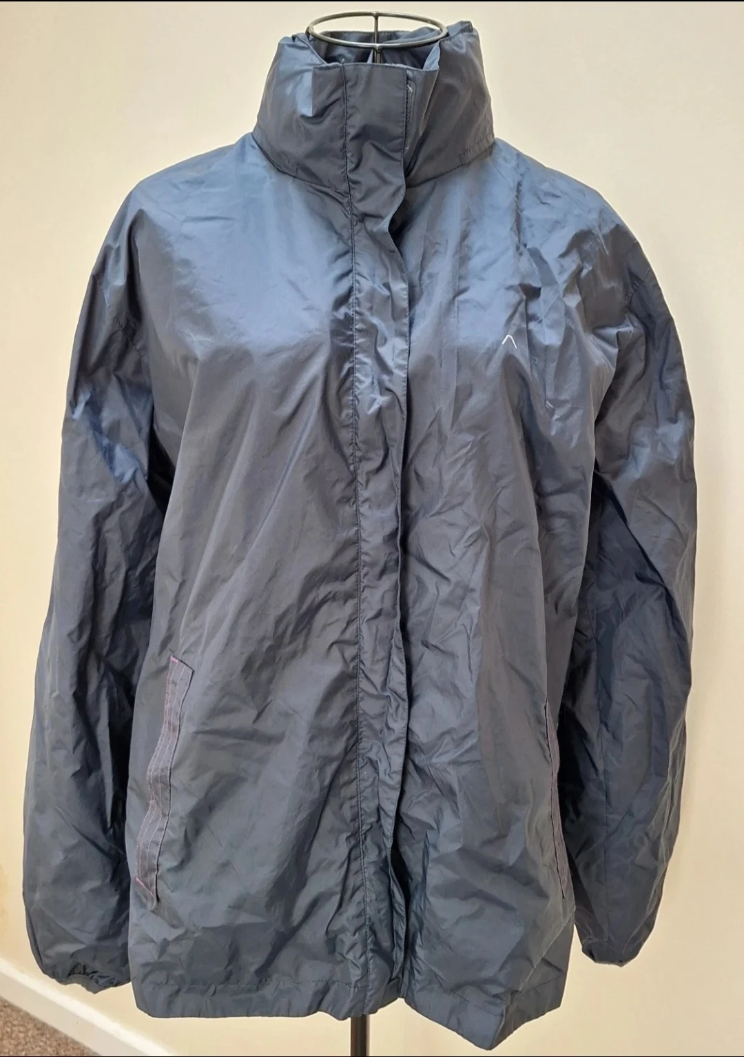 Ladies Women's Black Granite Outdoors Chloe Jacket With Foldaway Hood in Size 16