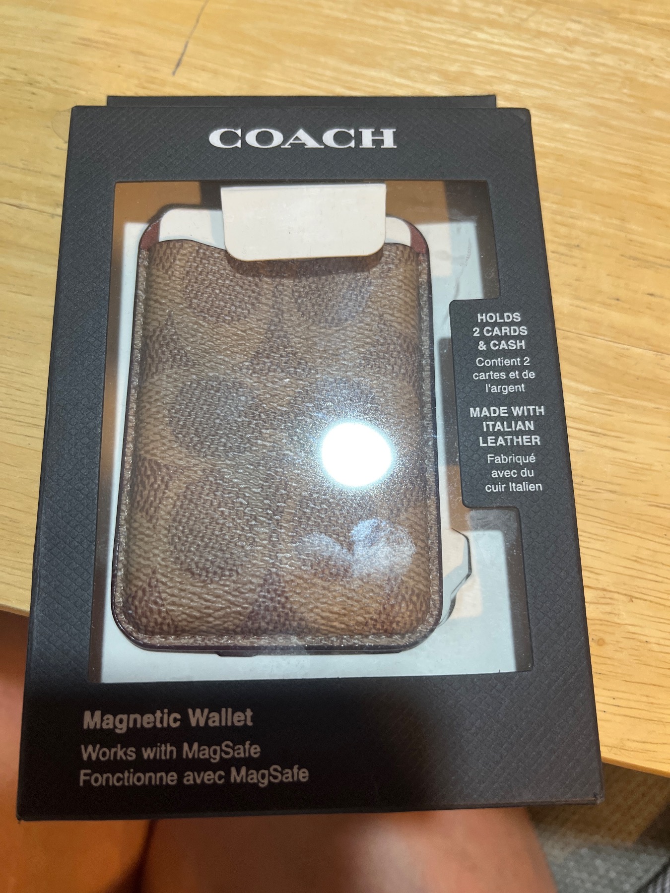 Coach magnetic wallet