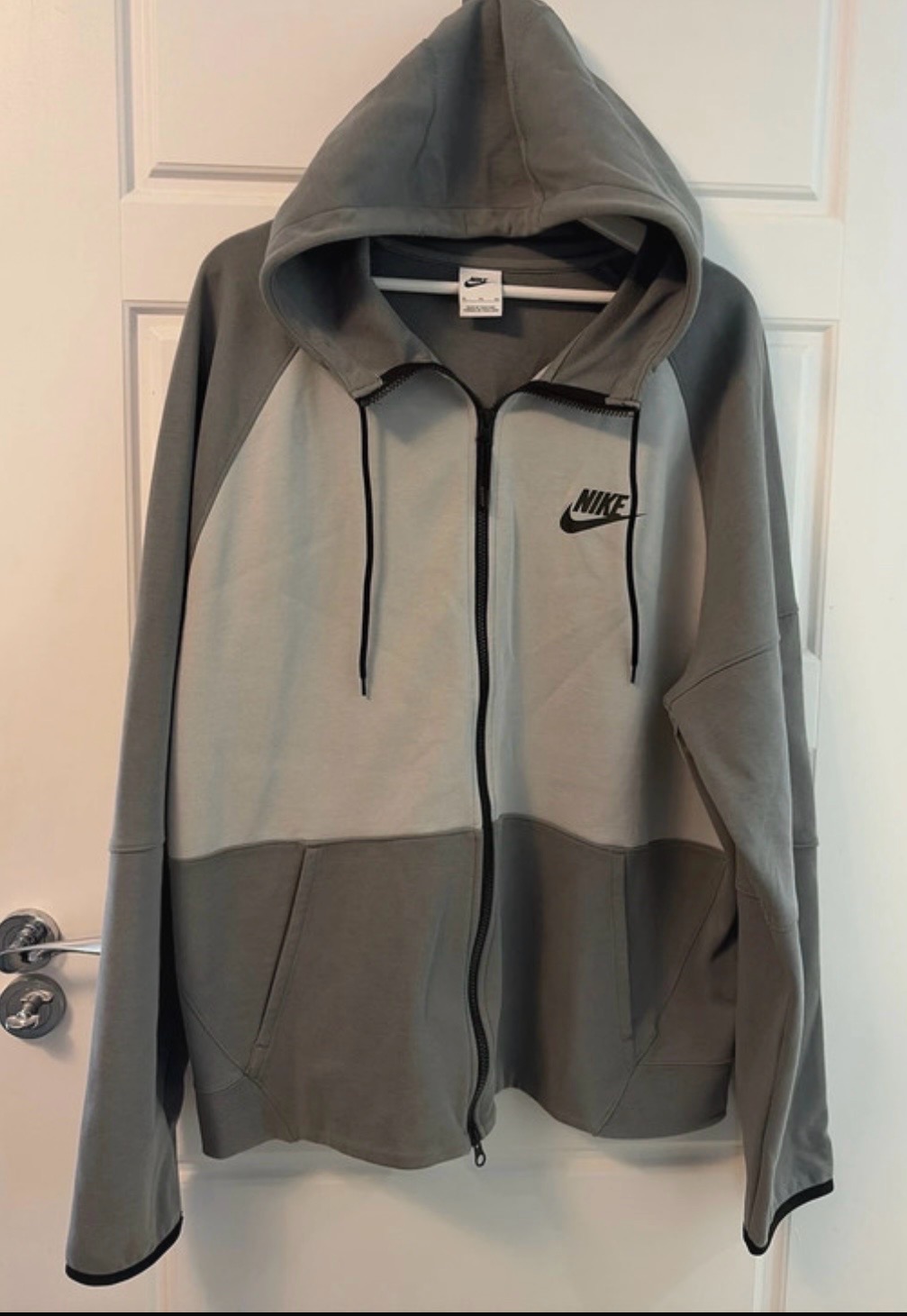 Nike tech grey hoodie size xl