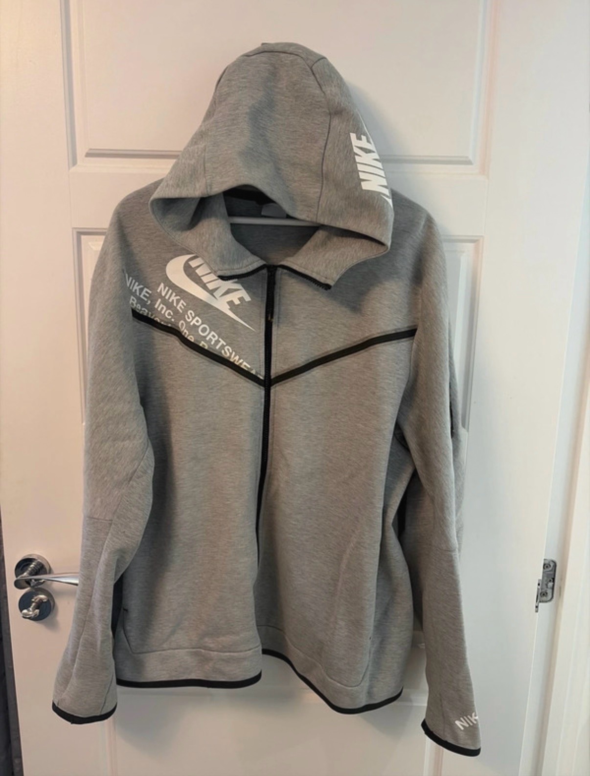 Nike grey hoodie size XL