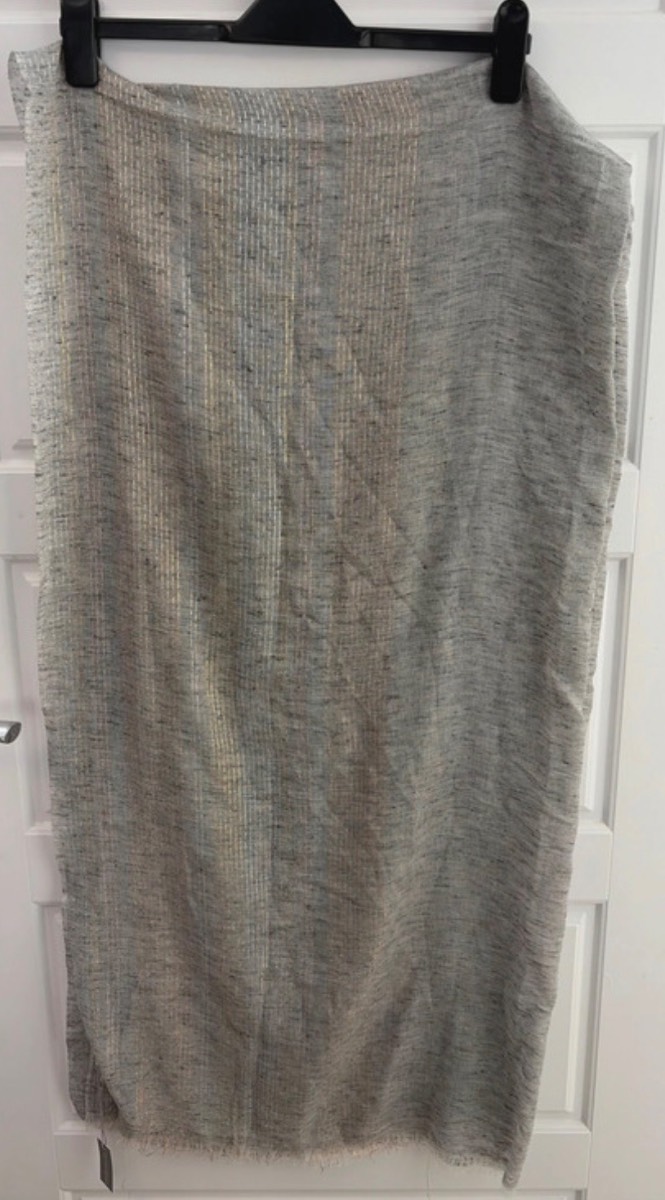 BNWT Oliver Bonas grey scarf