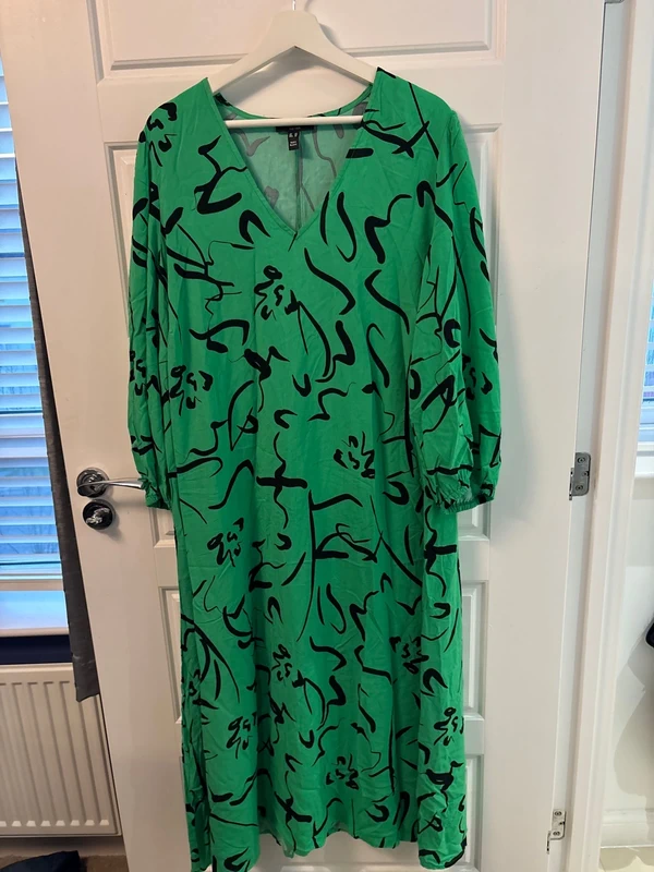 New Look green print dress size 22