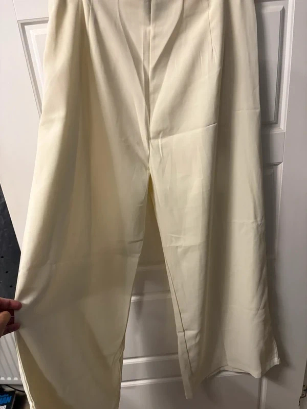 UUE cream wide leg trousers size XL