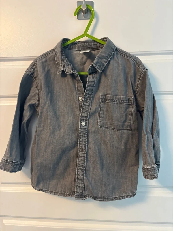 H&M boys grey shirt age 18-24 months