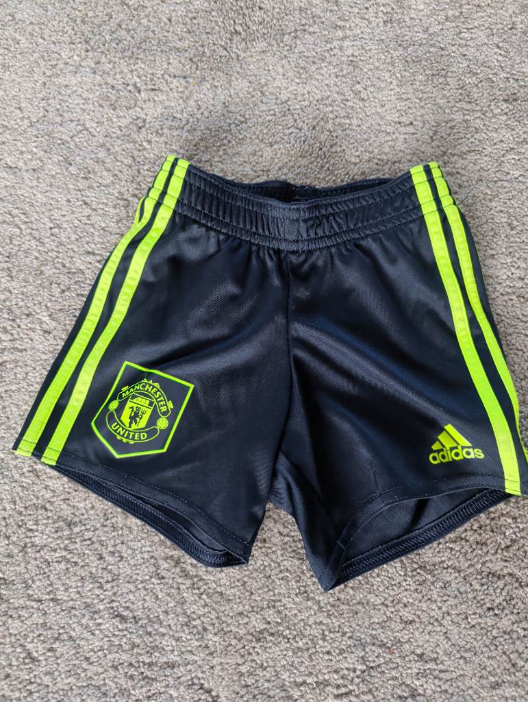 Adidas Manchester United Shorts 12-18 months