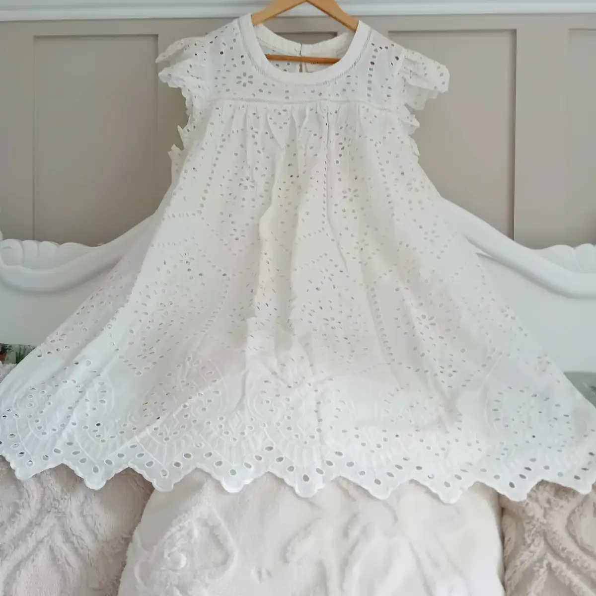 Laura Ashley Ivory Broderie Anglaise Boho Smock Summer Dress. Size 12 Holiday.