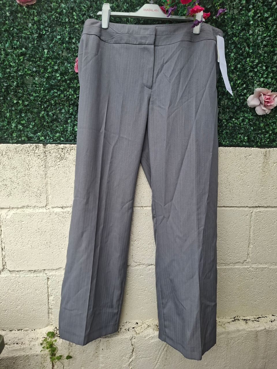 M&S straight leg trousers uk20