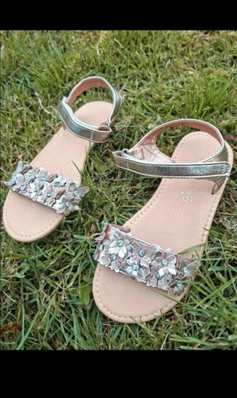 Lovely gold sandals uk3 Eu36