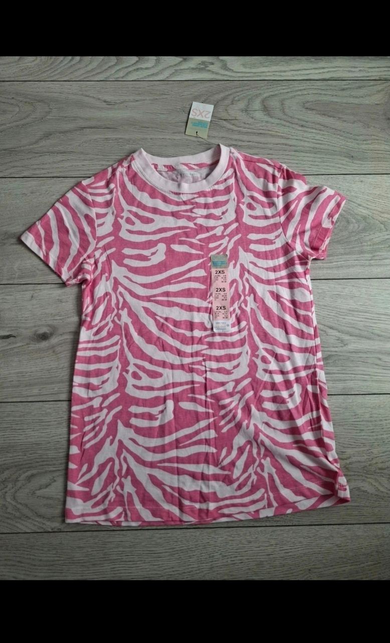 New with tag Lovely cotton tshirt