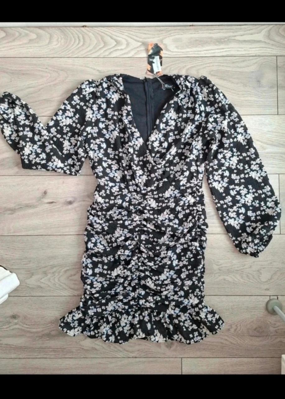 Actuel lovely floral dress size 8-10uk