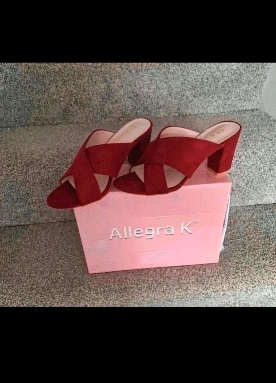 Lovely summer burgundy sandals 4 uk