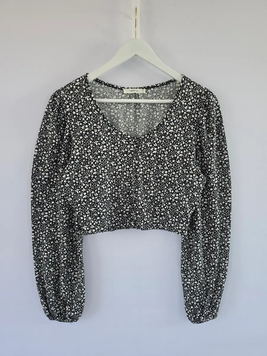 Reserved cropped floral print blouse size M