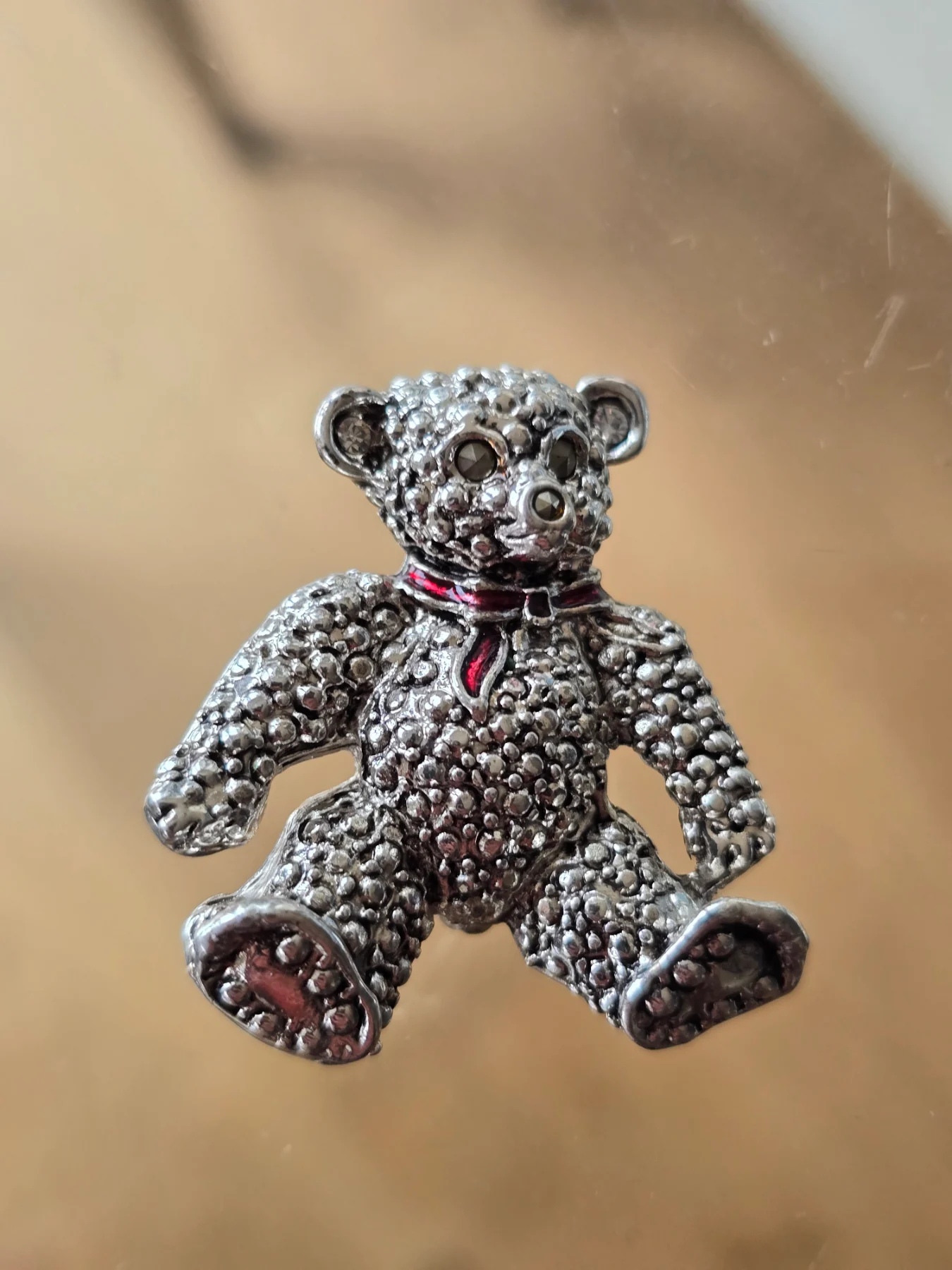 Teddy bear silvertone brooch