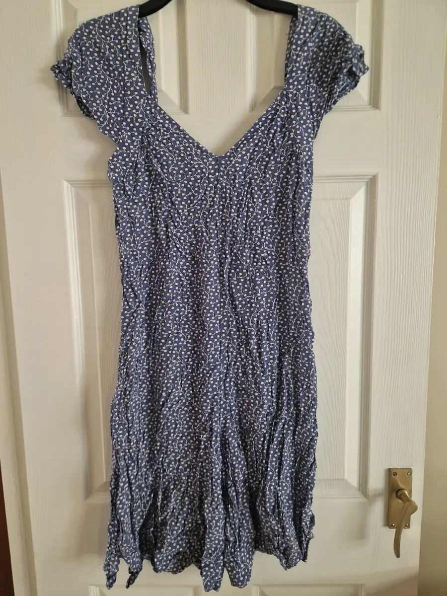 🔥 French Connection Blue White Flowy Playsuit Size 8 | Summer Bargain 💙