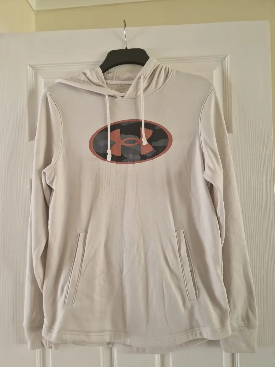Under Armour Cream Hoodie Size S Lightweight Pullover Terracotta Detail EUC