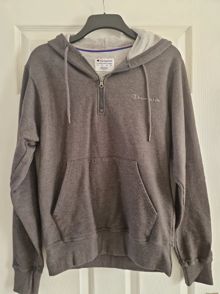 🏆 Champion Grey Quarter Zip Hoodie | Small | Casual Fit 💫