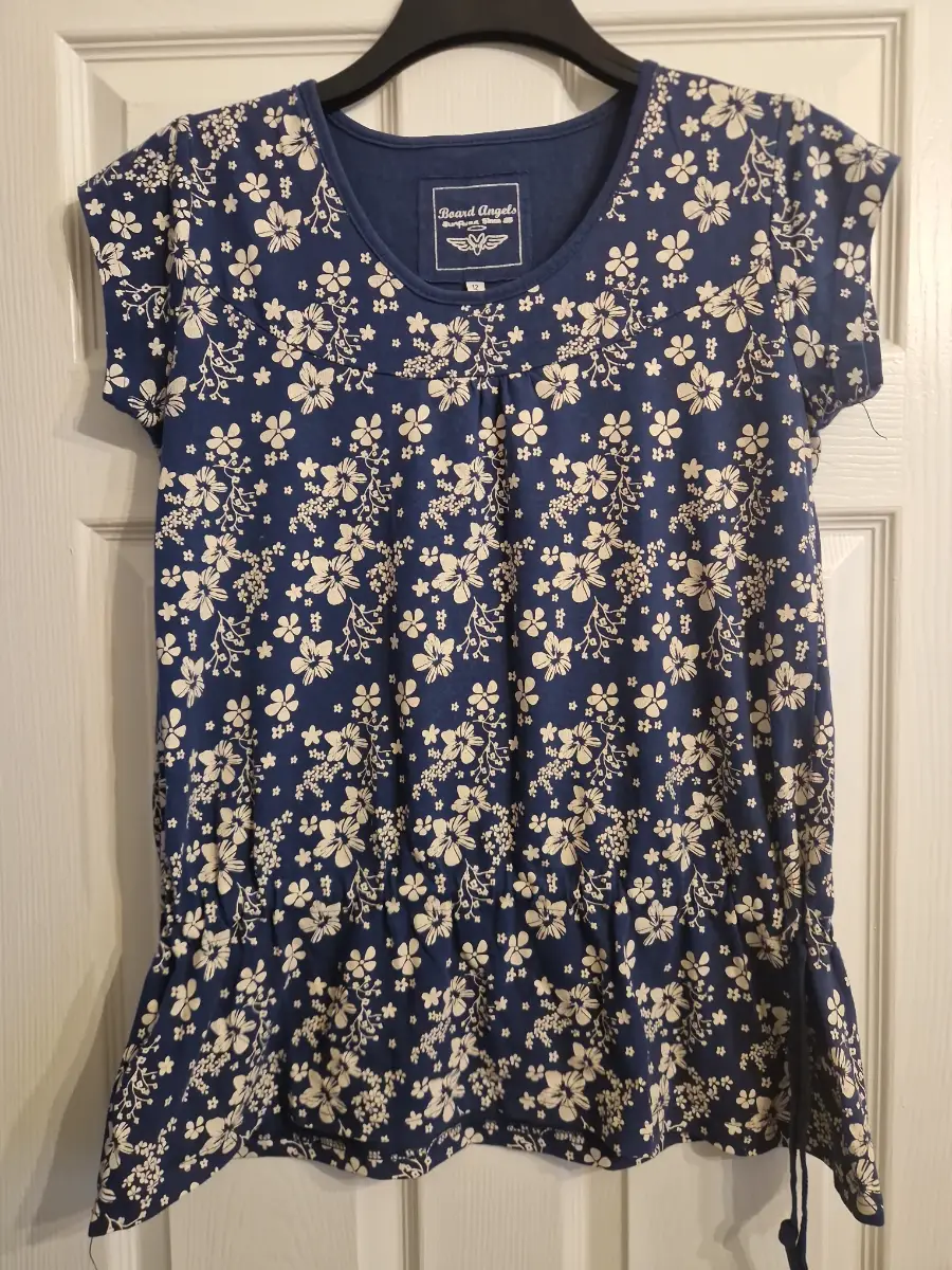 Board Angels Blue & White Short Sleeve Top Size 12