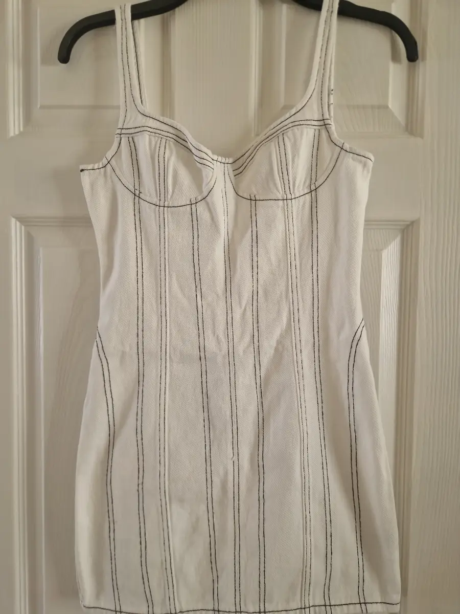 BNWT White Bodycon Low Back Dress Size 8 Bridal Hen Bachelorette Summer