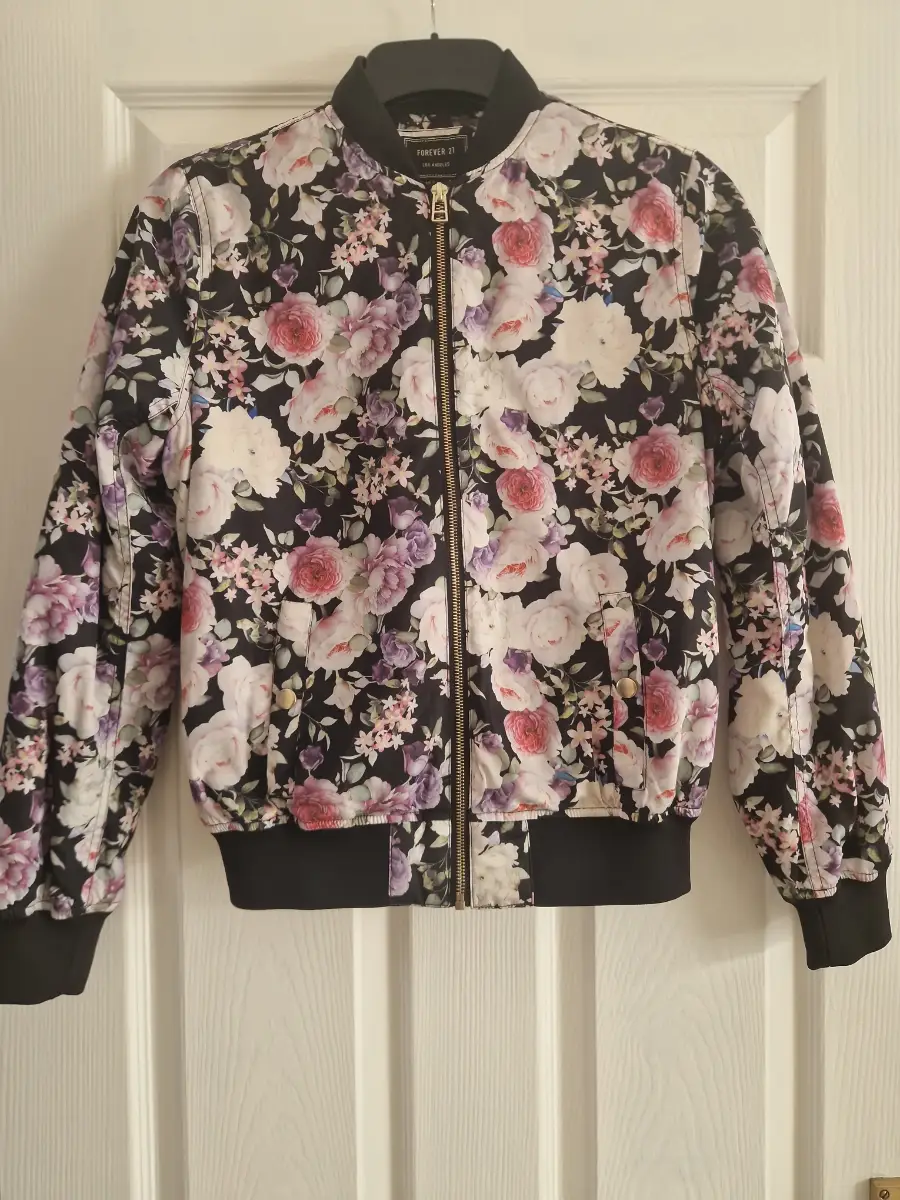 Size S Forever 21 Womens Floral Silky Jacket Cuffed Sleeves Zip Up Exc Cond