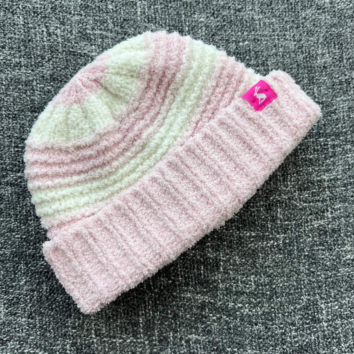 Girls 0-6 month pink and white knitted joules winter hat