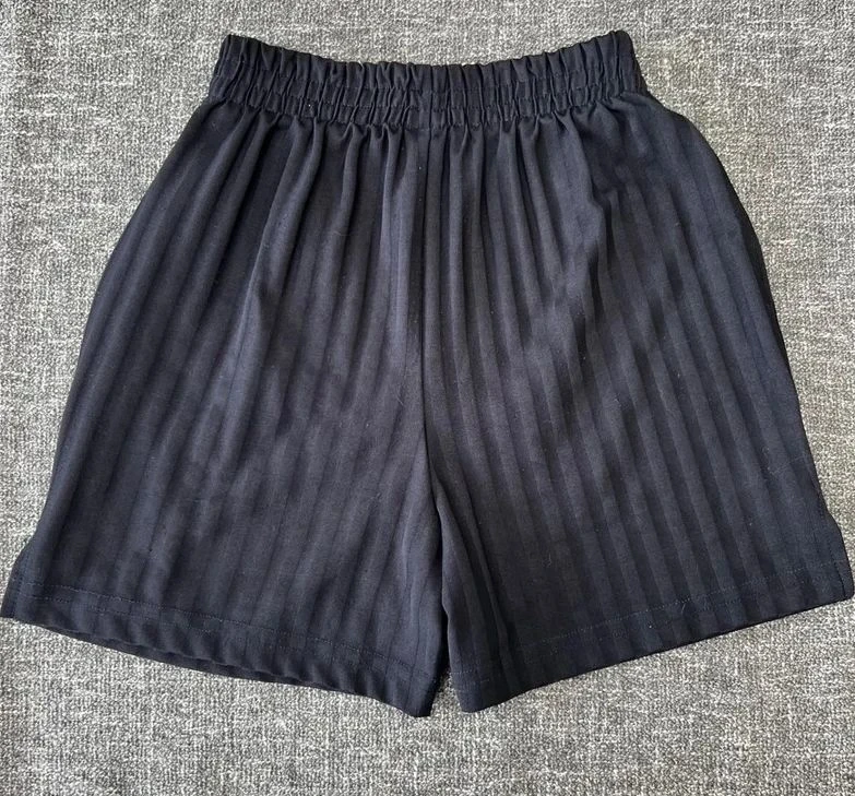 Boys 5-6 year dark navy blue school PE / football shorts