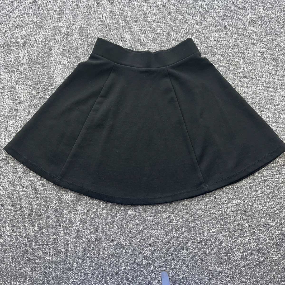 Girls 5-6 year black Autumn winter school skirt
