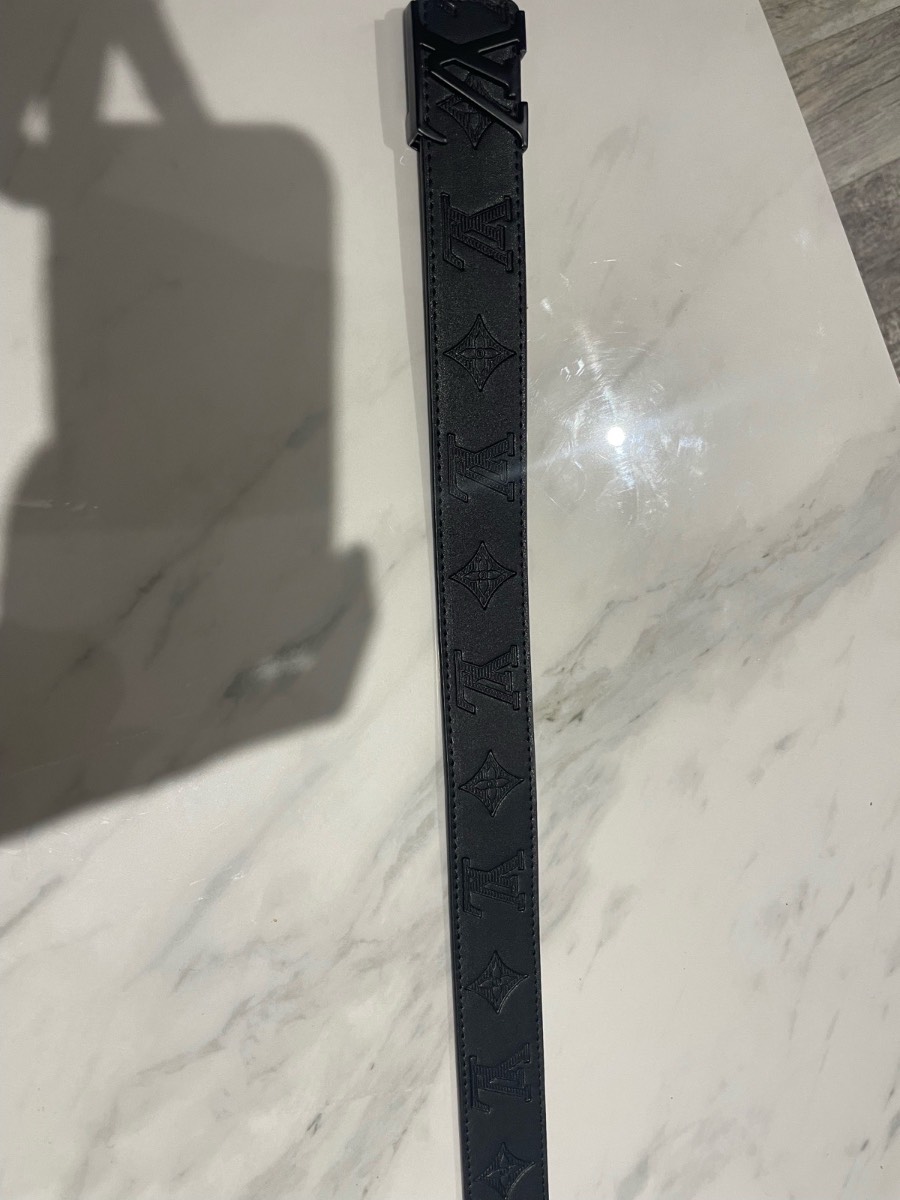 Louis Vuitton men’s black belt size 105cm/42inch