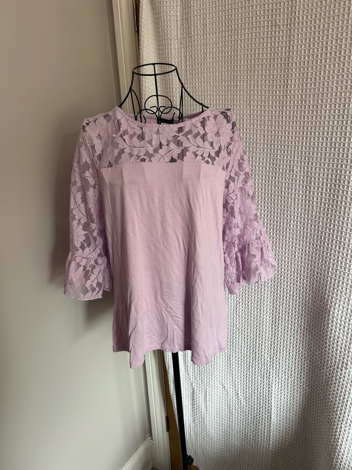 M&Co Lilac Lace Top Size 18 New with Tags