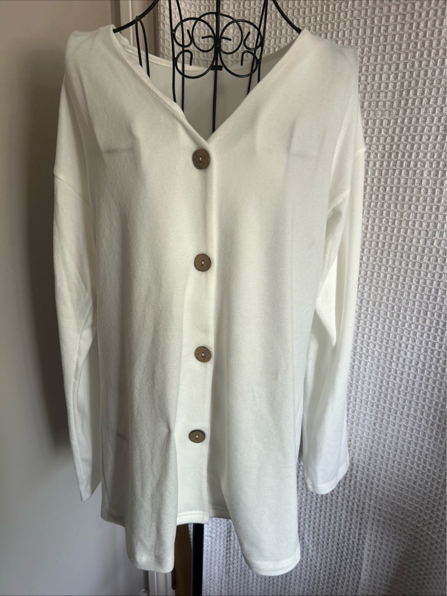 Noracora cream Cardigan new with tags size L or 14