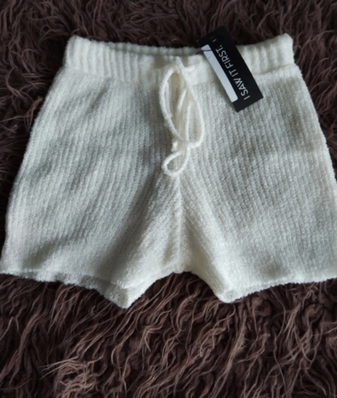 I saw it first shorts size 8