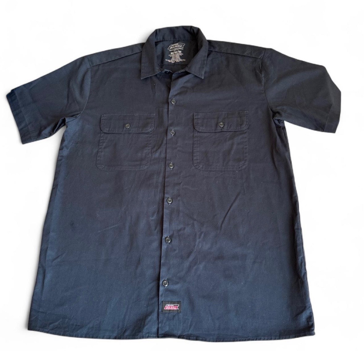 Dickies short sleeved shirt. Size M. Excellent condition.