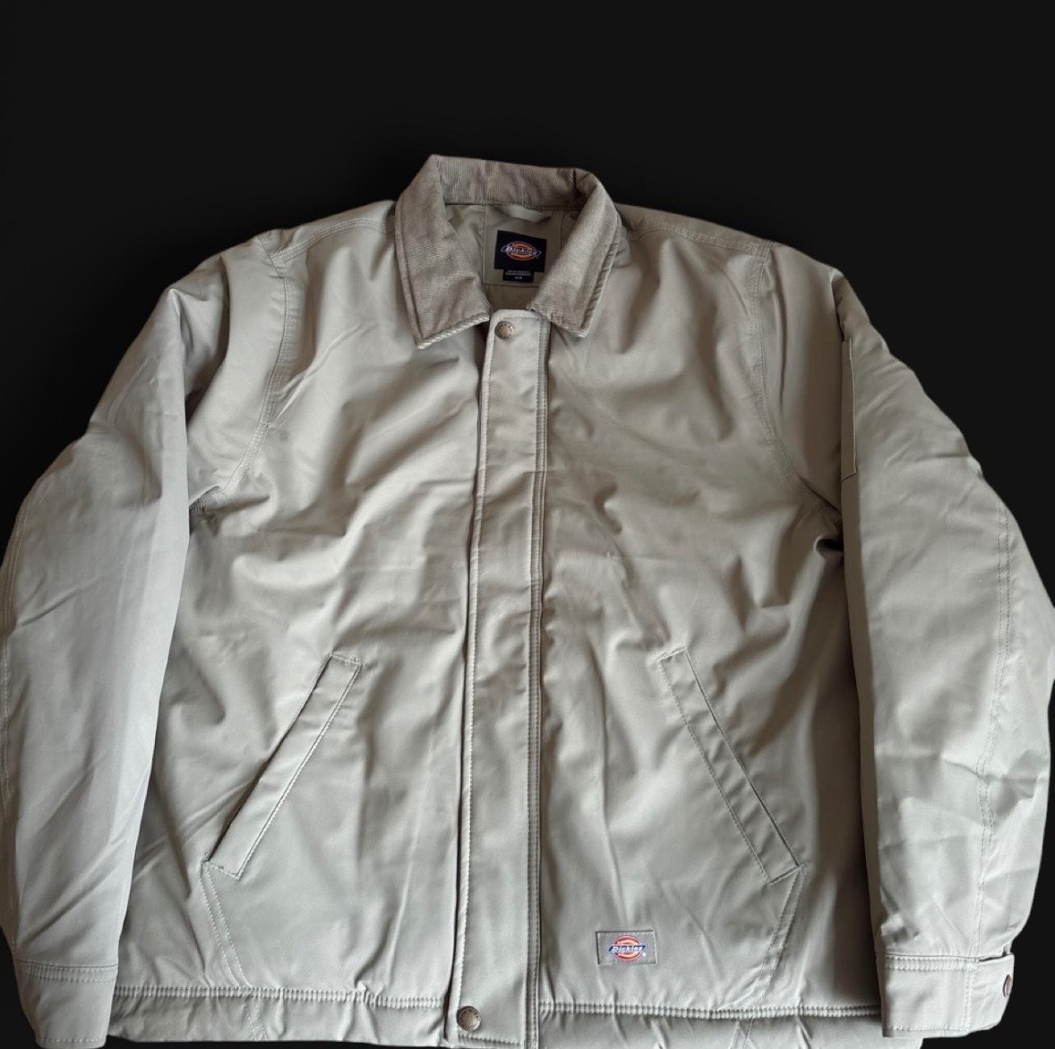 Dickies Brand New without tags Jacket. Size M, chest 48”.