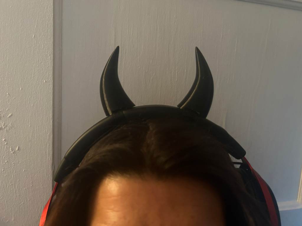 Devil horns headphones atrachement emo