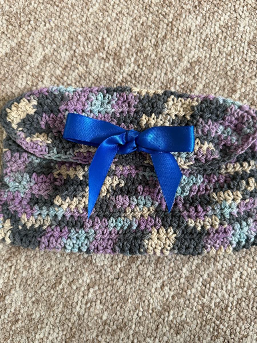 Crochet makeup bag