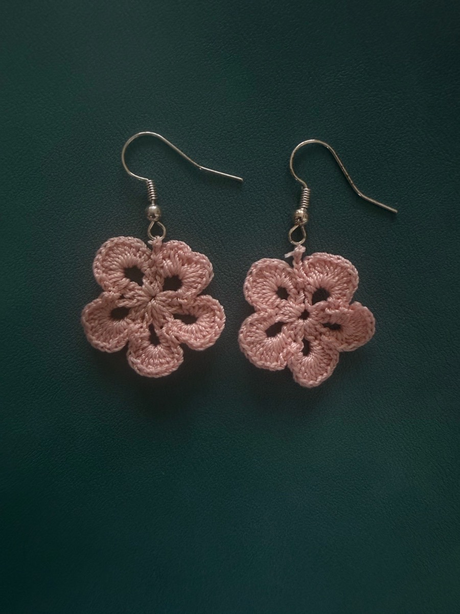 Crochet flower earrings