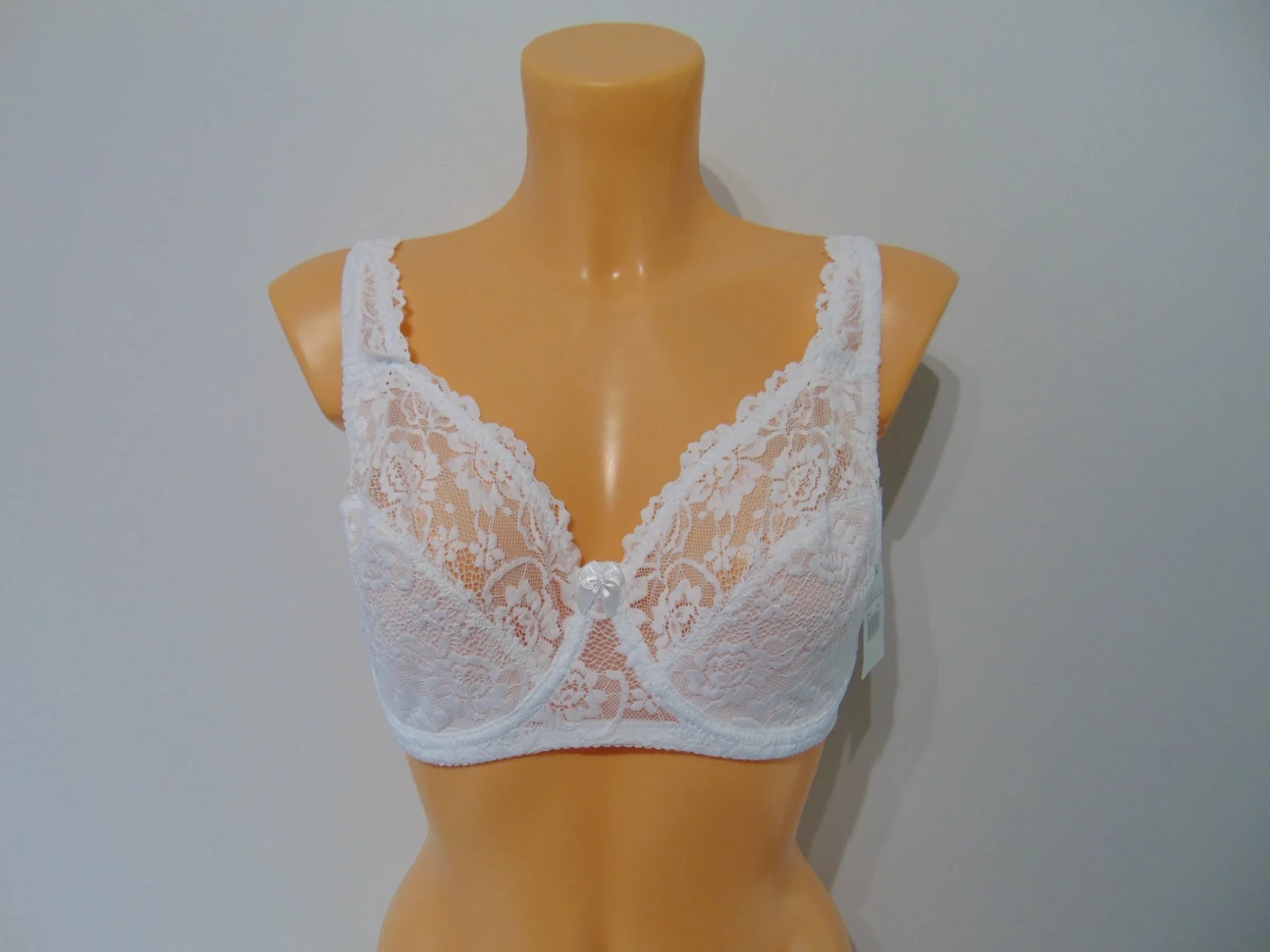 Naturana White Lace Full Cup Bra UK 40DD