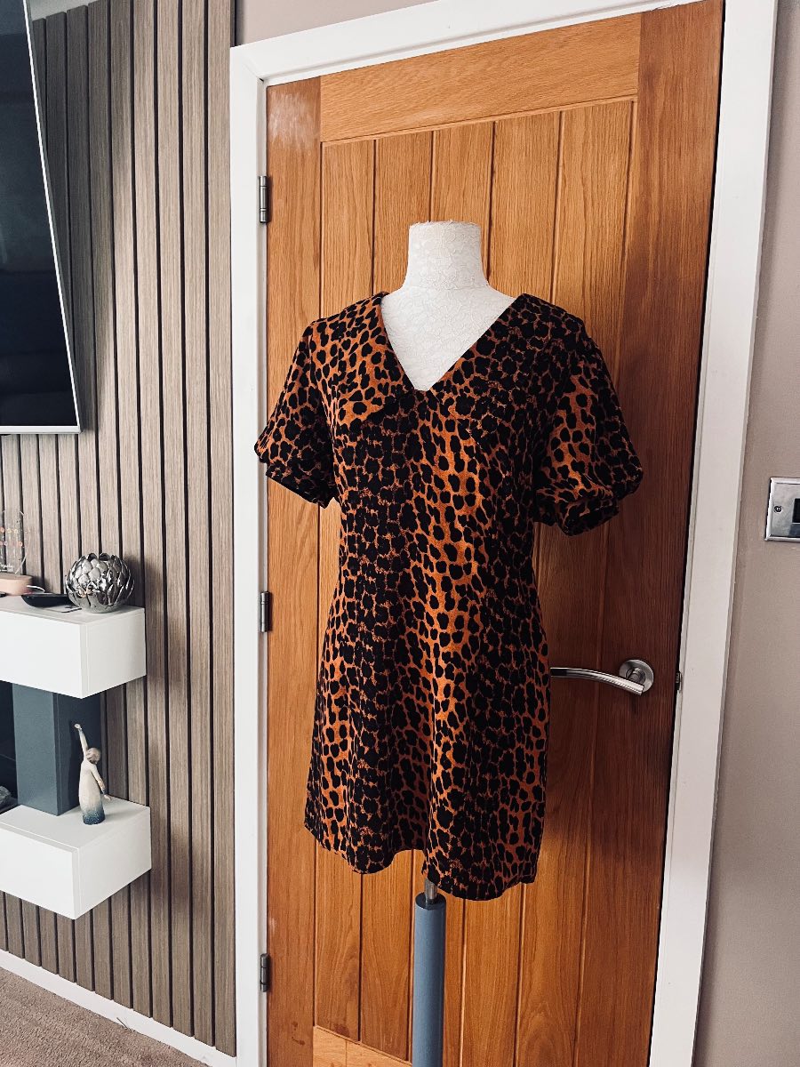 Bohoo ladies leopard print dres size 12