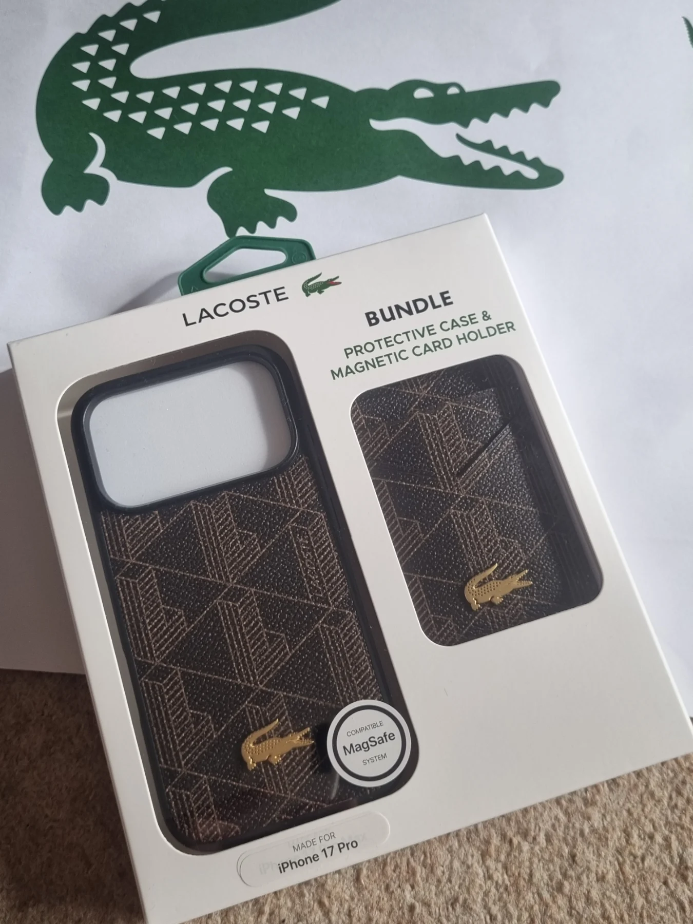 Lacoste iPhone 17 Pro bundle