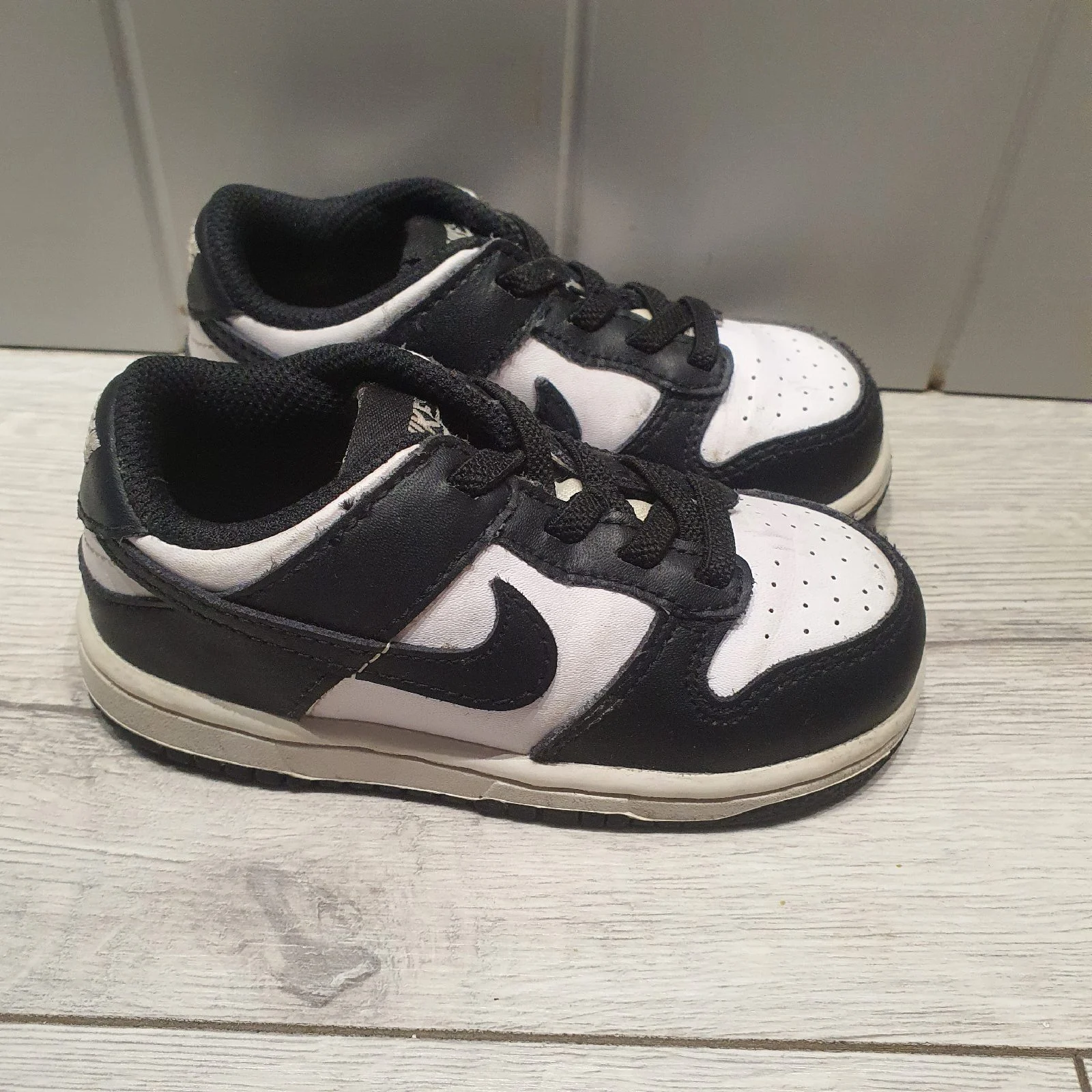 Nime dunks size 7.5