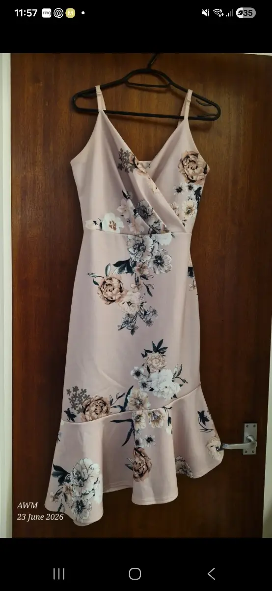 Quiz dress- Size 10