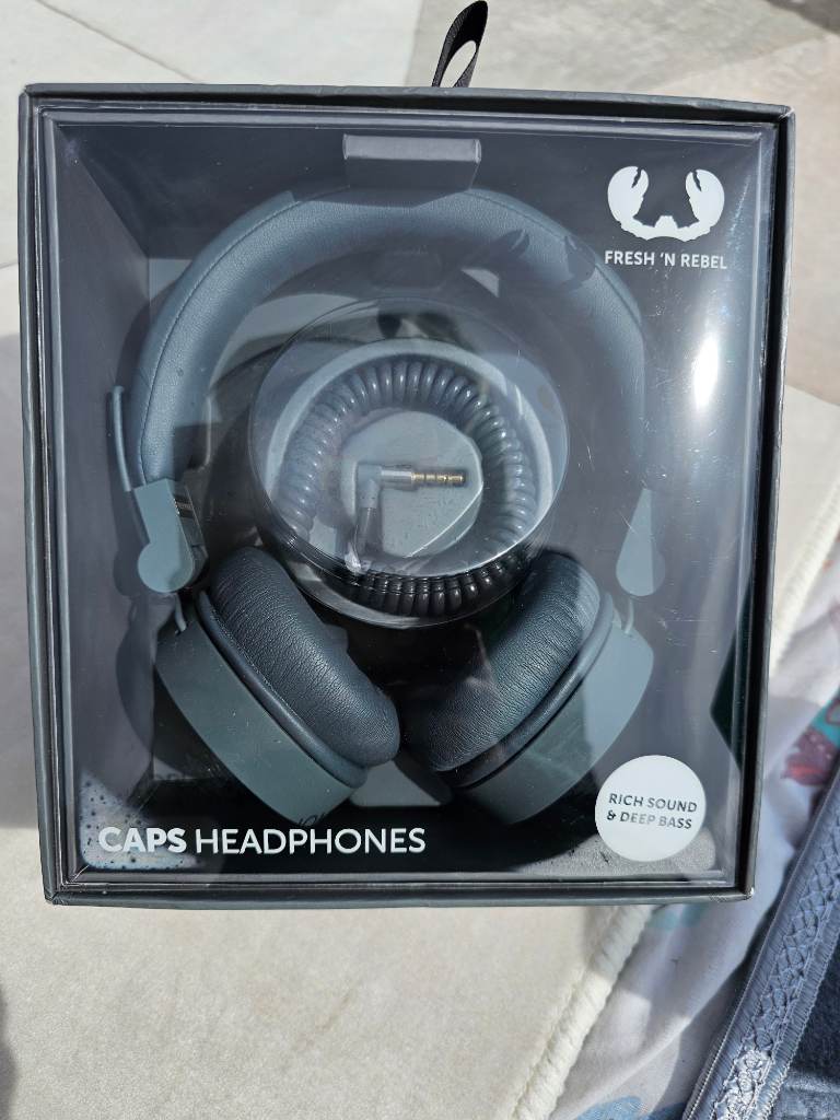 Headphone brand new