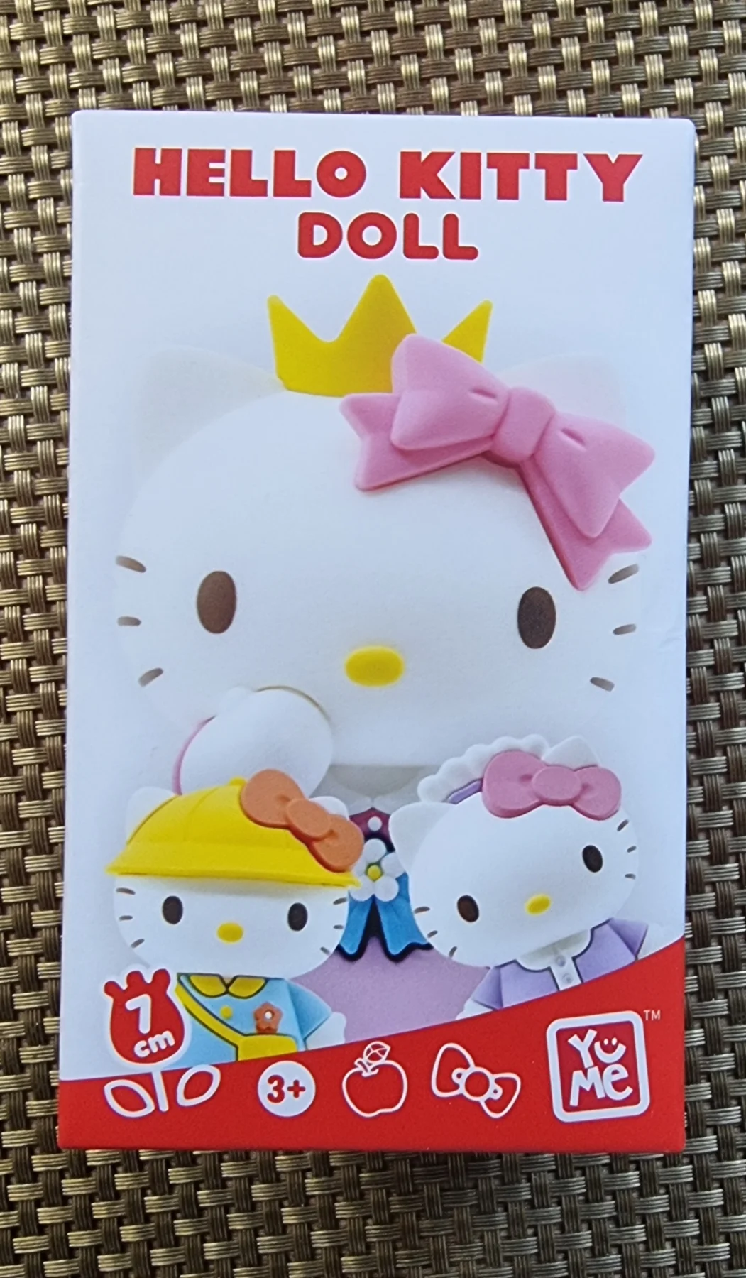 Hello Kitty Dress Up Diary Series by Yume (7cm Figure Blind Box)