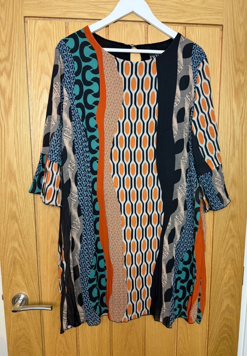 Izabel London Geometric Print Shift Dress UK 12 Fluted Sleeve Multicolour
