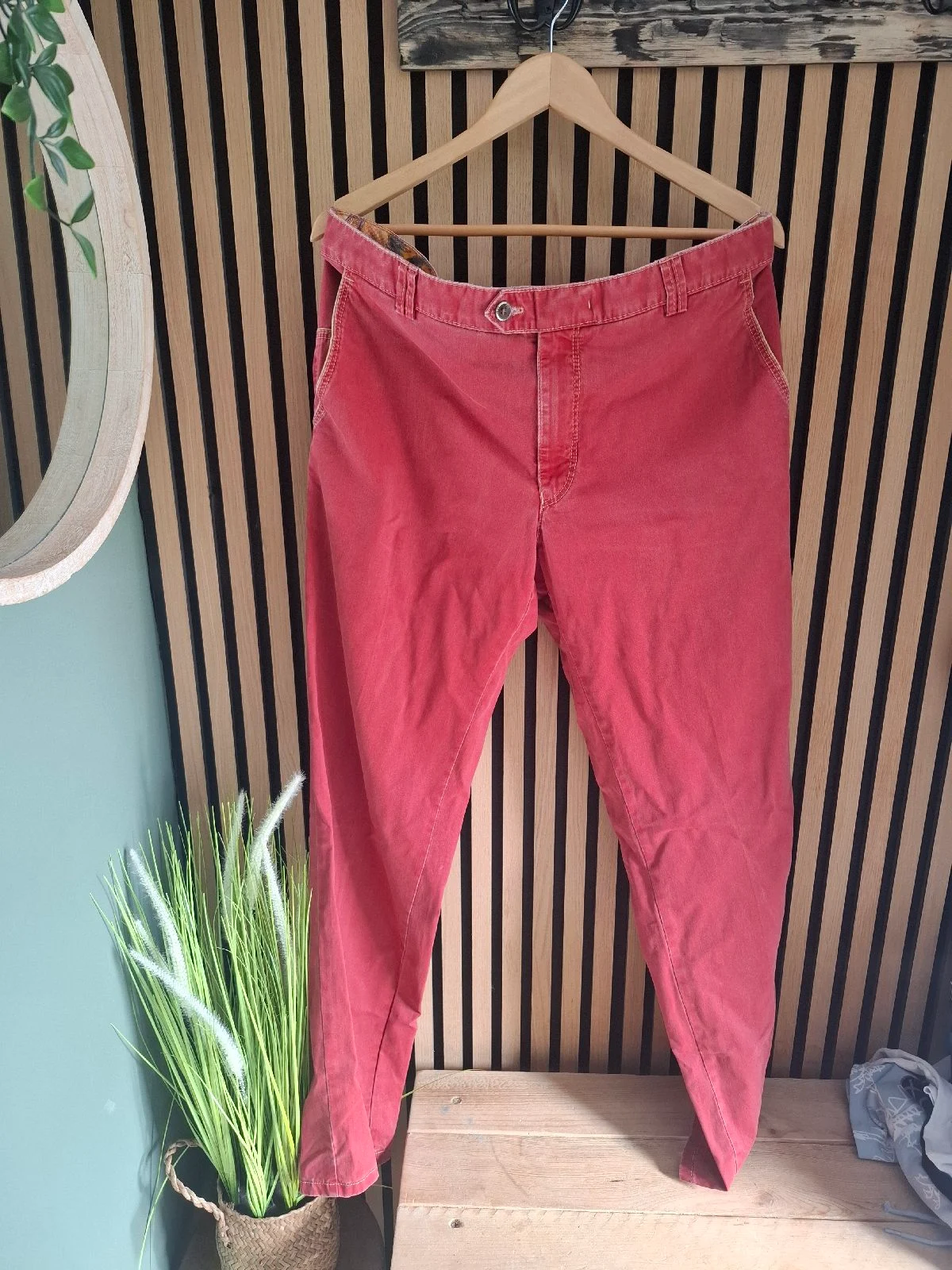 Meyer Waist 40" 32" Leg Coral Red Casual Trousers Chinos Straight Leg