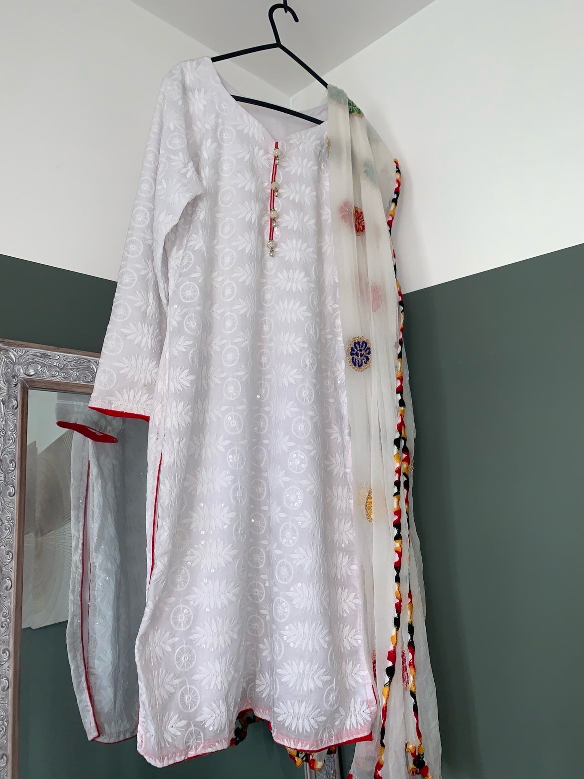 🌸 Beautiful White  Suit with Multi-Color Dupatta 🌸